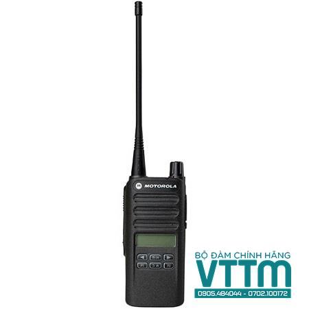 Bộ đàm Motorola XiR C2620: Liên lạc chuyên nghiệp, bền bỉ